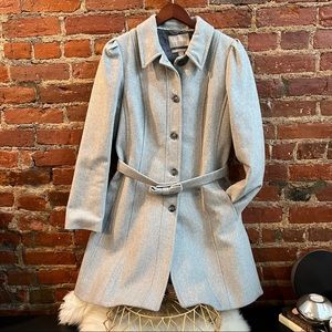 Great condition Banana Republic BR gray grey wool coat belt Medium